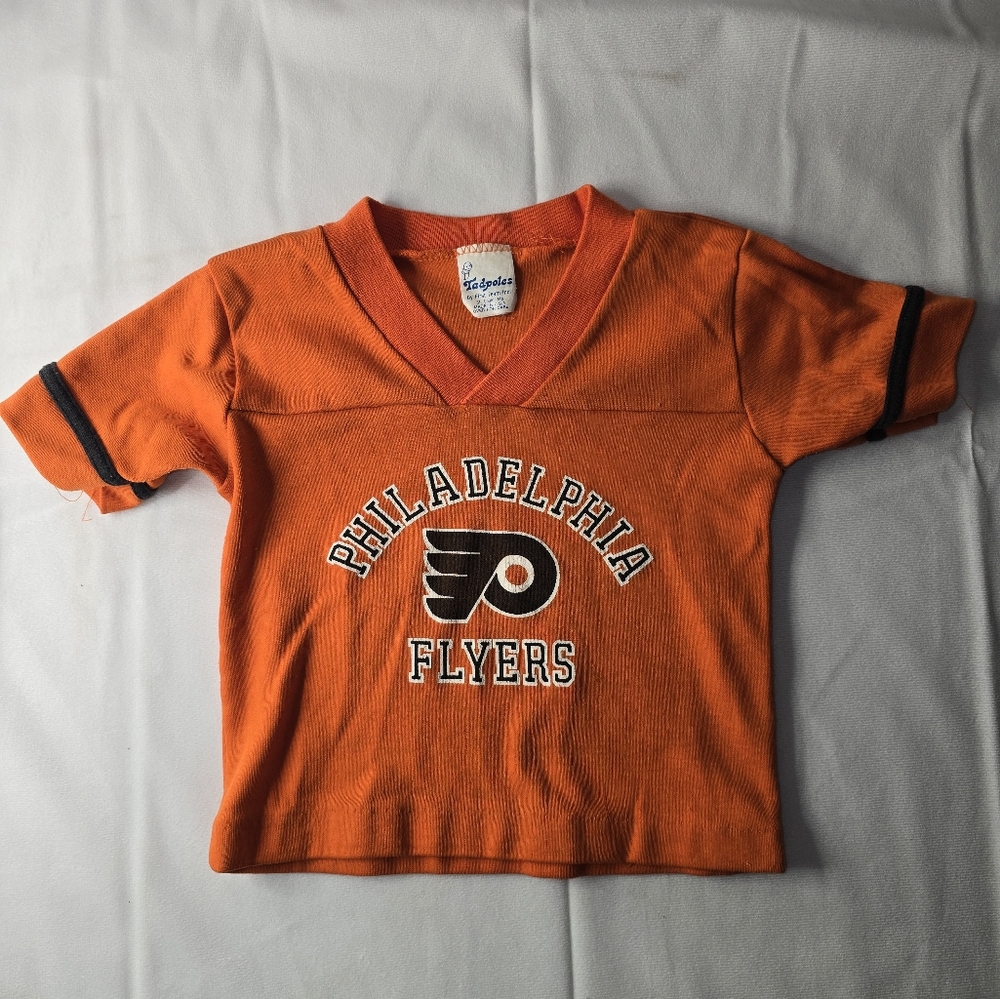Vintage Philadelphia Flyers Newborn T-shirt
